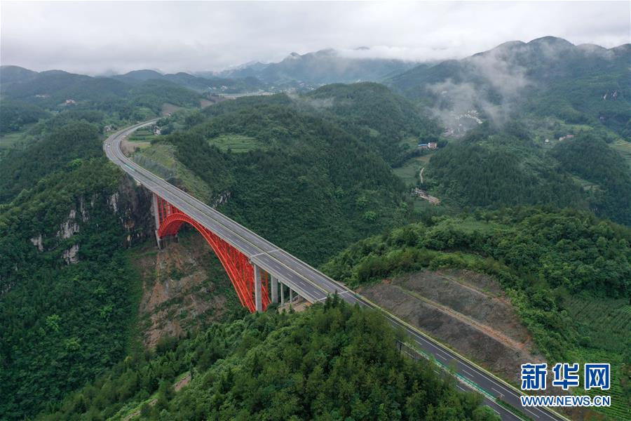 #（經濟）（1）湖北宣鶴、建恩高速建成通車