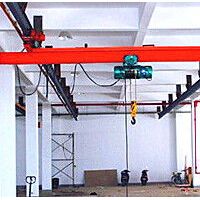 河南礦山起重機廠家直銷，MH門式抓斗起重機低價。