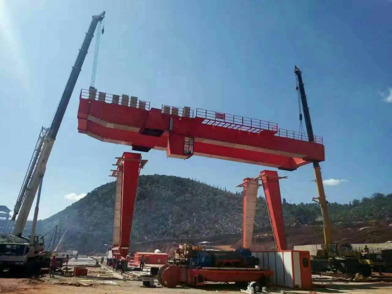 云南滄源縣起重機安裝