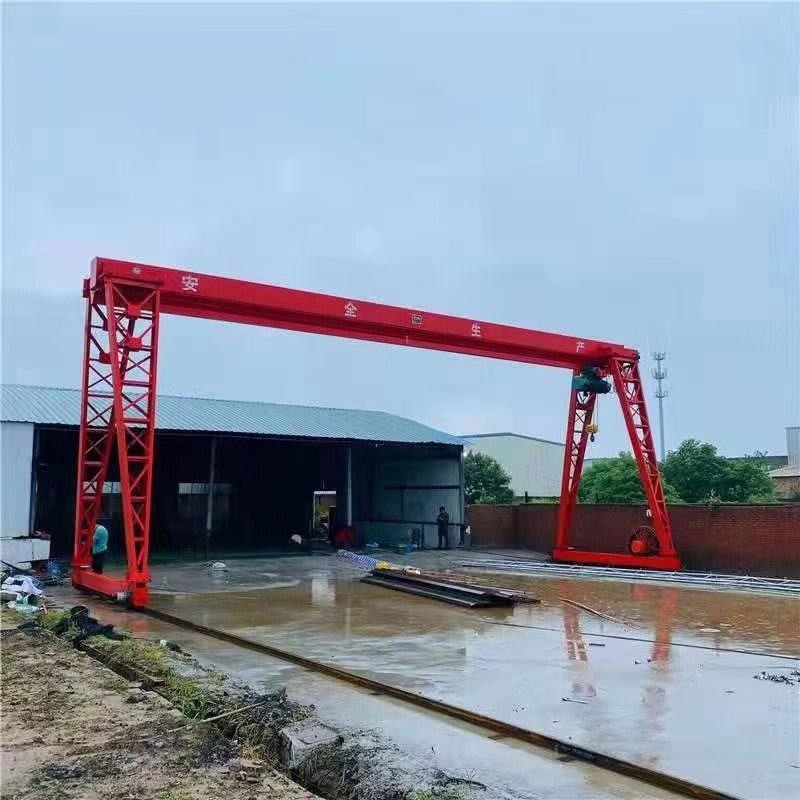 云南昆明盤(pán)龍區(qū)起重機(jī)